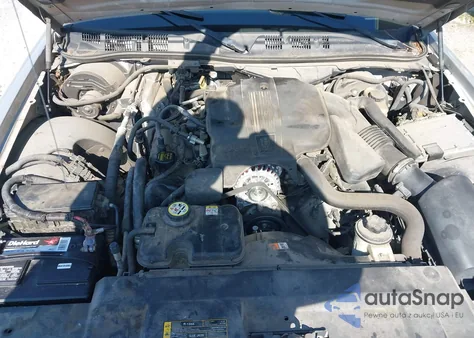 2009 Mercury Grand Marquis Ls (Fleet Only) from USA, damaged, VIN 2MEHM75V89X611184